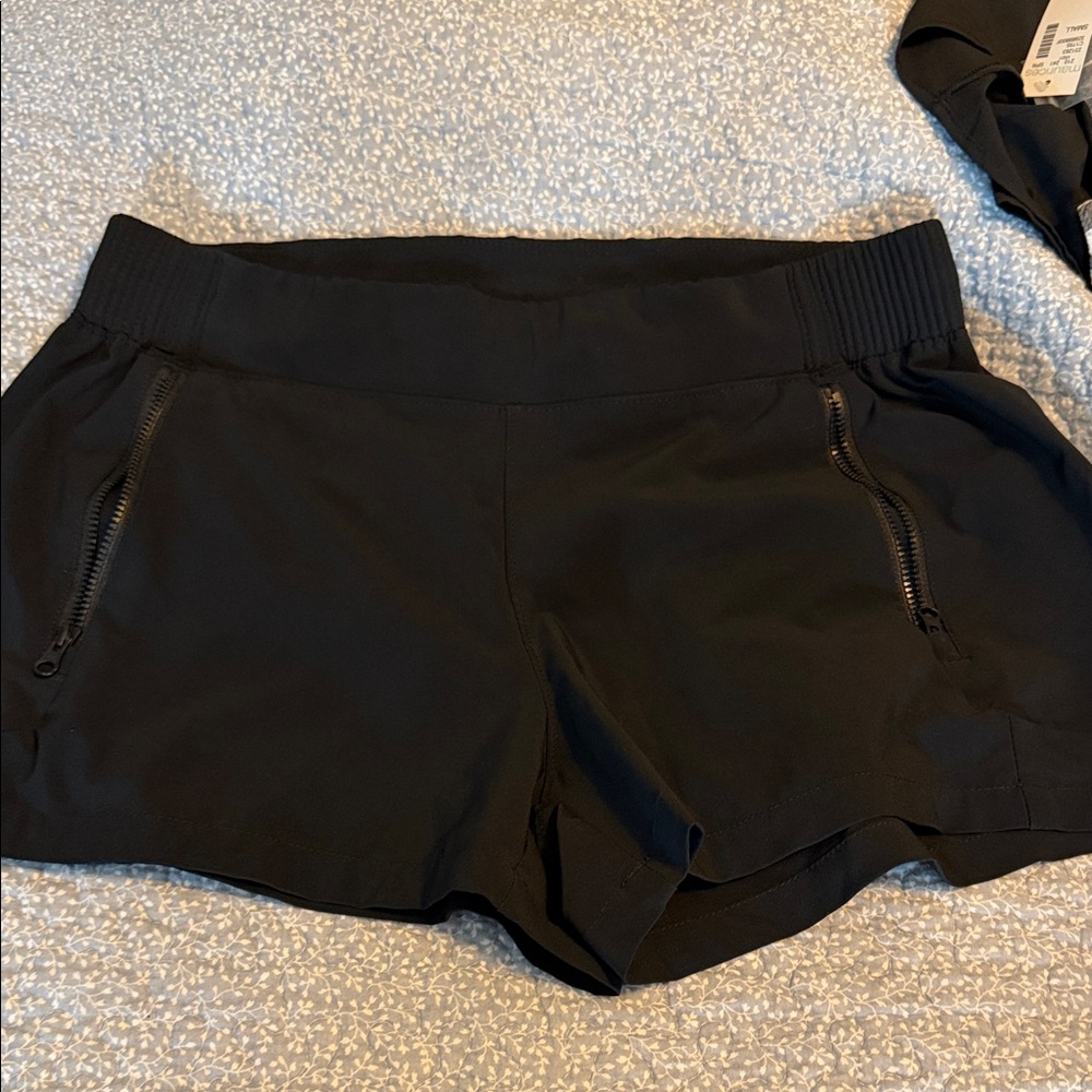 Columbia Black Athletic Women's Shorts